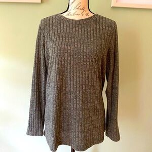 Women’s Green Ribbed Long Sleeve Top Size Medium